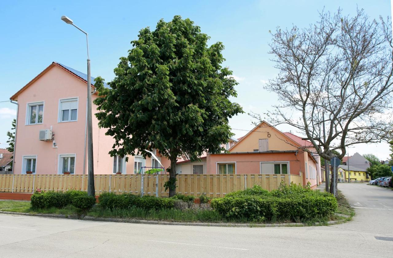 Central Panzio Szentes Zewnętrze zdjęcie